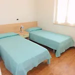 In 40067 *
